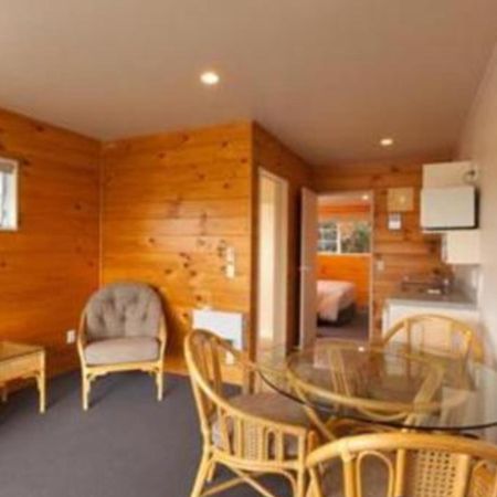 Pauanui Pines Motor Lodge Номер фото