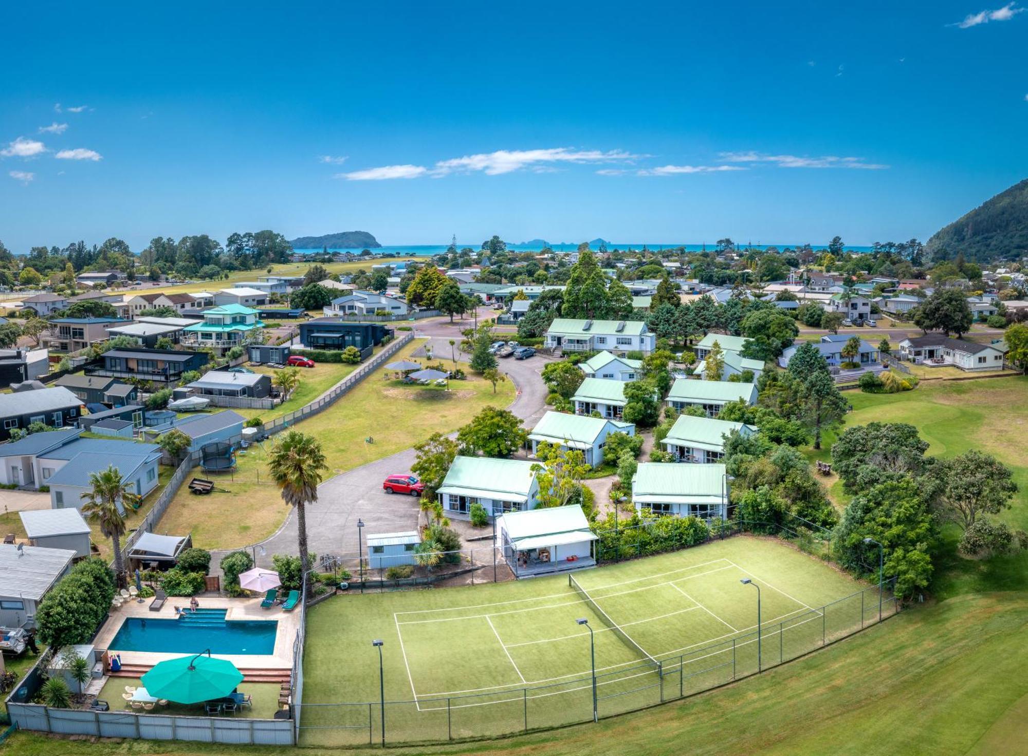 Pauanui Pines Motor Lodge Экстерьер фото