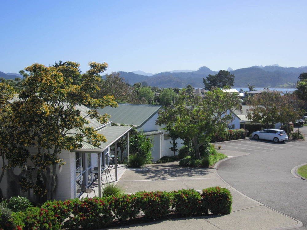 Pauanui Pines Motor Lodge Экстерьер фото