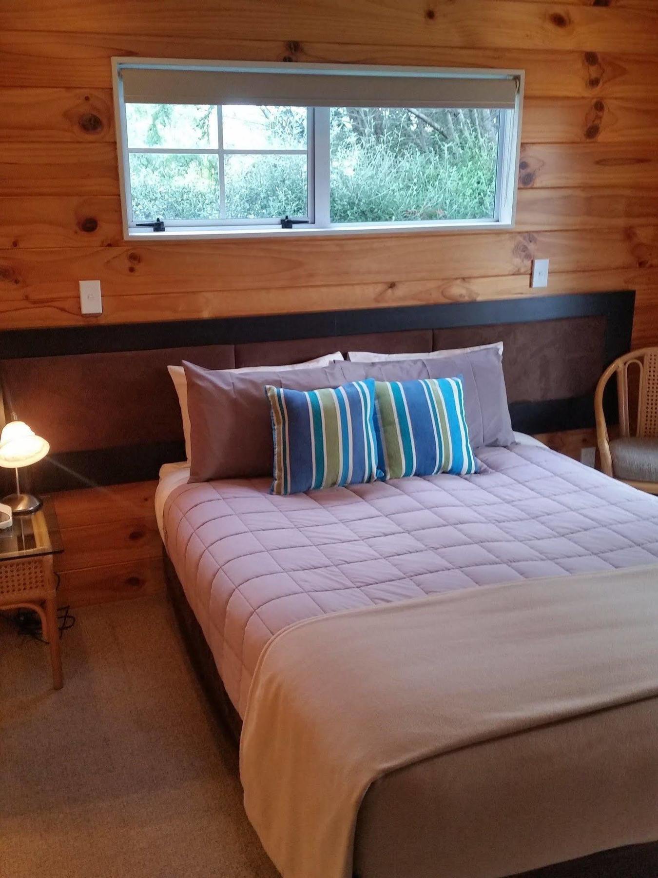 Pauanui Pines Motor Lodge Экстерьер фото