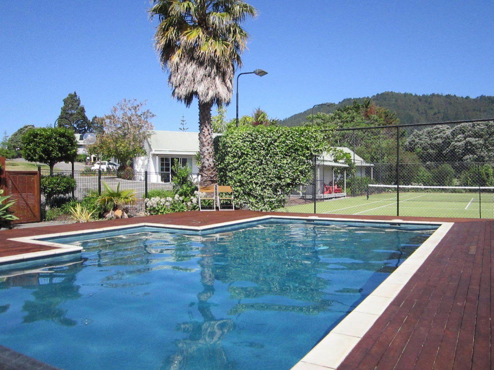 Pauanui Pines Motor Lodge Экстерьер фото