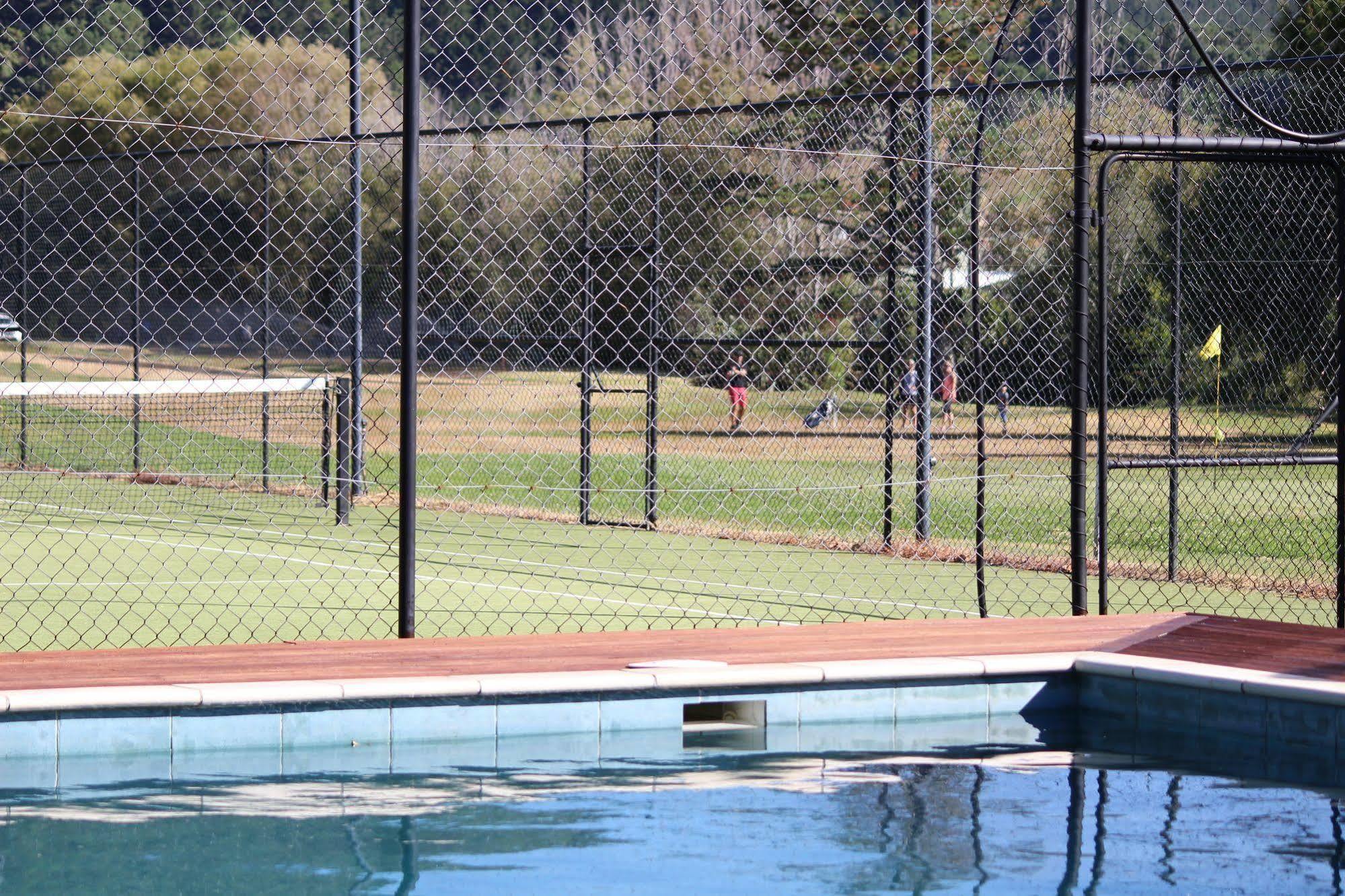 Pauanui Pines Motor Lodge Экстерьер фото