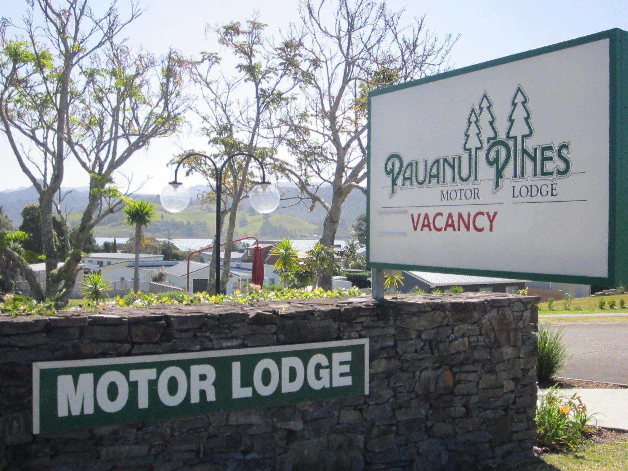 Pauanui Pines Motor Lodge Экстерьер фото