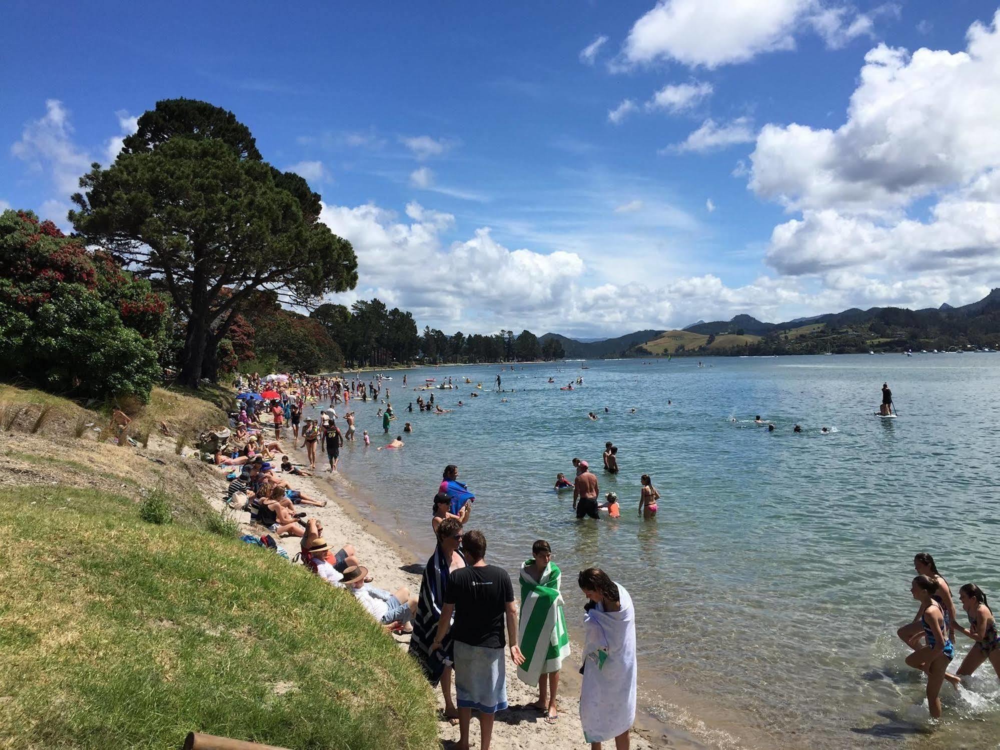 Pauanui Pines Motor Lodge Экстерьер фото