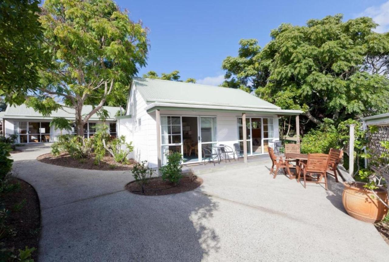 Pauanui Pines Motor Lodge Экстерьер фото